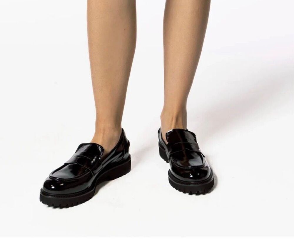 L’IDEA Extra Lightweight Black Patent Leather Classic Penny Loafer- 37/7
